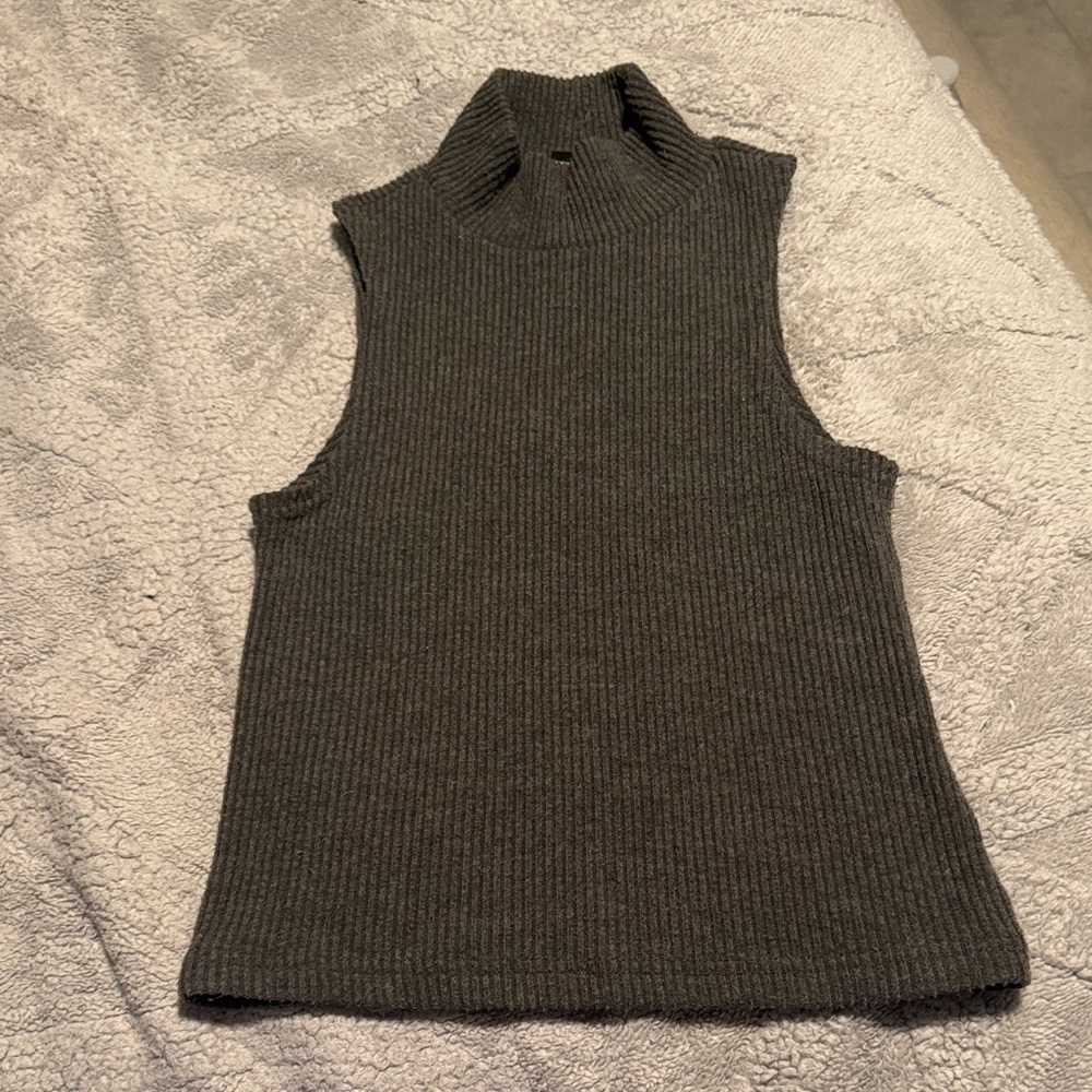 Forever 21 Charcoal Ribbed Tank Top